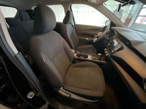 Used 2024 Nissan Kicks SV image 23