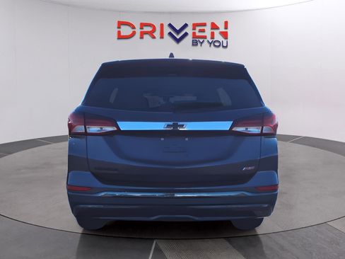 Used 2022 Chevrolet Equinox RS w/ RS Leather Package image 4