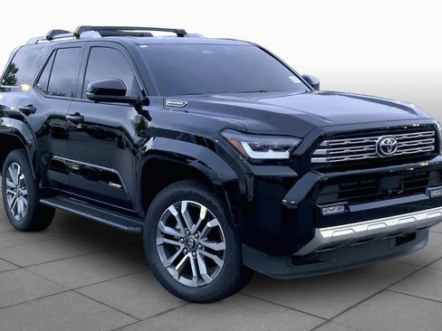 Used 2025 Toyota 4Runner Limited AWD/4WD image 3