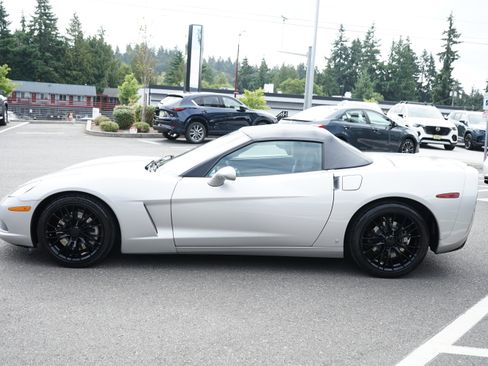 Used 2007 Chevrolet Corvette Convertible w/ Preferred Equipment Group image 9