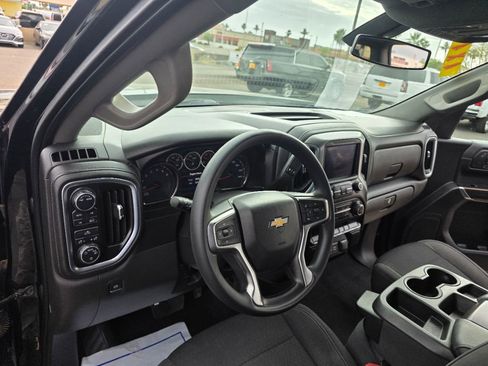 Used 2020 Chevrolet Silverado 1500 LT AWD/4WD image 25