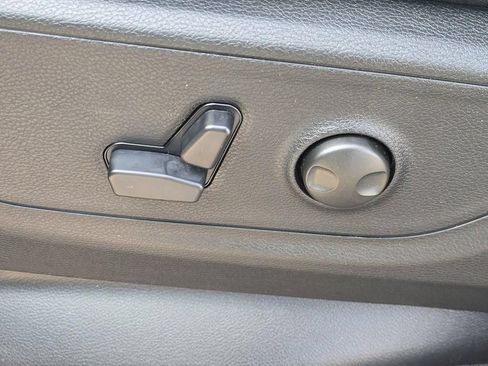 New 2026 RAM 1500 Big Horn AWD/4WD image 18