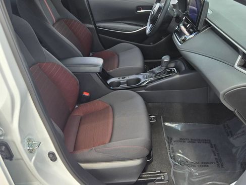 Used 2025 Toyota Corolla SE FWD image 17