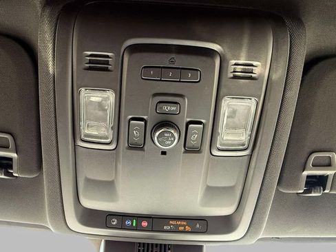 Used 2023 Chevrolet Tahoe LT w/ Luxury Package AWD/4WD image 29