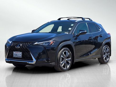 Used 2022 Lexus UX 200 w/ Accessory Package (Z2) FWD image 9