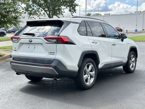 Used 2019 Toyota RAV4 Limited w/ Limited Grade Weather Package AWD/4WD image 13