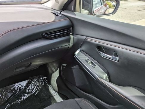 Used 2022 Nissan Sentra SR FWD image 17