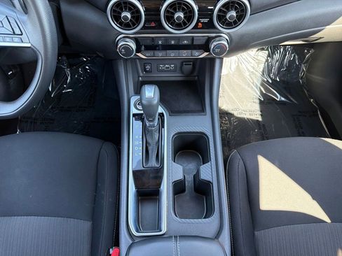 Used 2025 Nissan Sentra SV image 21