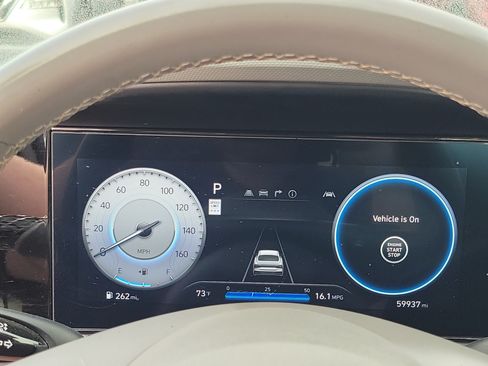 Certified 2025 Hyundai Elantra SEL FWD image 11