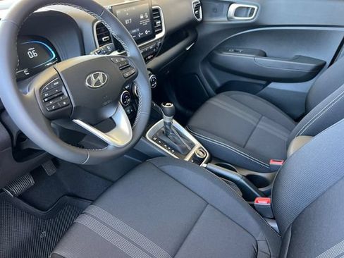New 2026 Hyundai Venue SEL FWD image 9