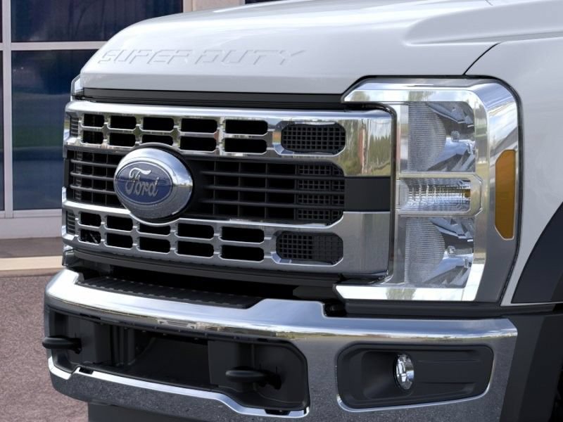 New 2026 Ford F550 4x4 Crew Cab image 18