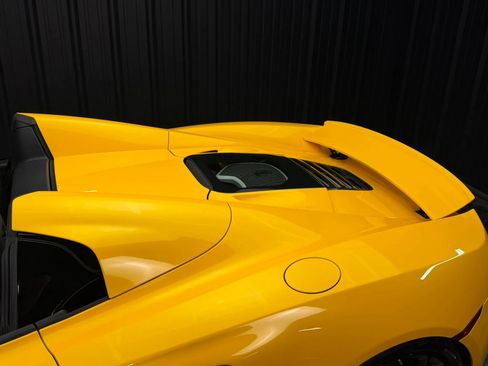 Used 2015 McLaren 650S Spider RWD image 15