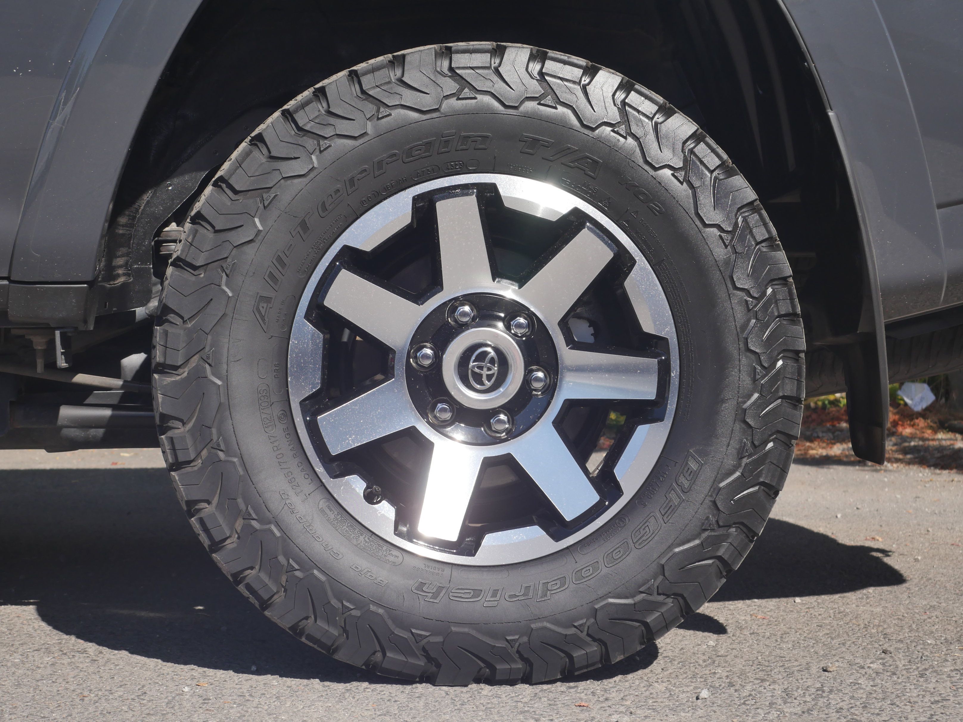 Used 2024 Toyota 4Runner TRD Off-Road Premium AWD/4WD image 17