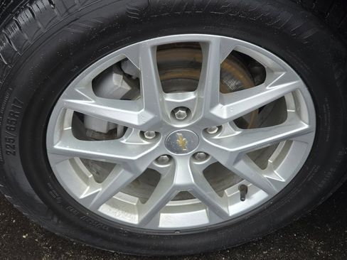 Used 2023 Chevrolet Equinox LT image 33