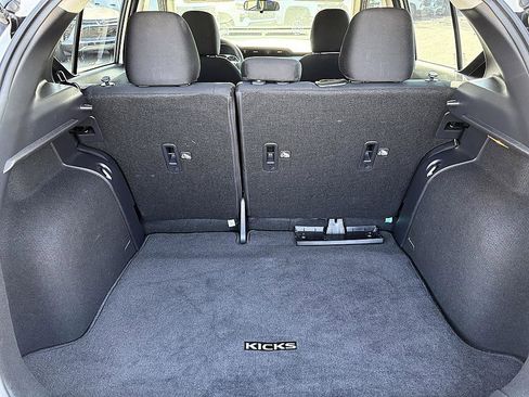 Used 2023 Nissan Kicks S image 11