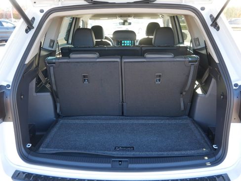 New 2026 Volkswagen Atlas SE image 7
