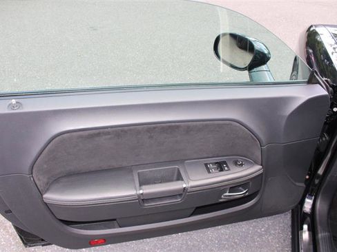 Used 2013 Dodge Challenger SRT8 w/ Harman Kardon Audio Group image 11