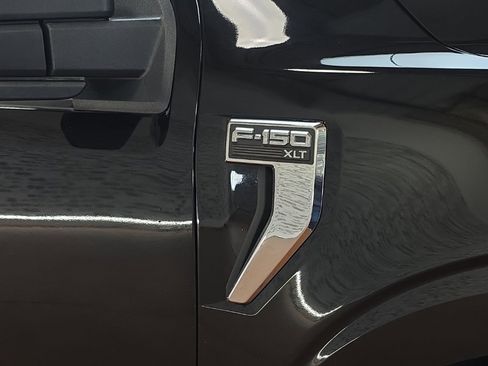 Used 2023 Ford F150 XLT image 9