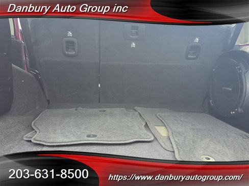 Used 2022 Jeep Wrangler Unlimited Rubicon w/ Cold Weather Group AWD/4WD image 4