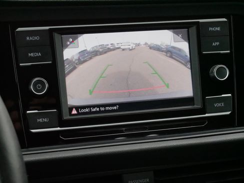 Used 2024 Volkswagen Jetta S image 27