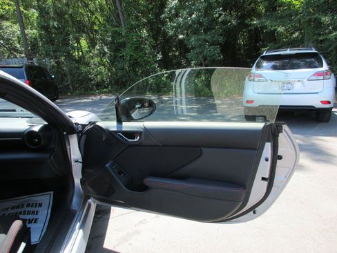 Used 2024 Subaru BRZ Premium RWD image 14