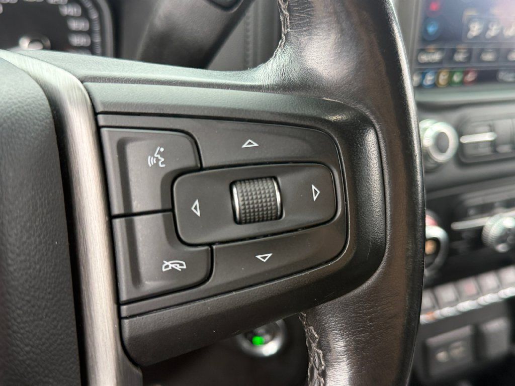 Used 2022 GMC Sierra 2500 Denali w/ Denali Black Diamond Edition AWD/4WD image 18