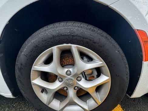 Used 2020 Chrysler Pacifica Touring-L image 4