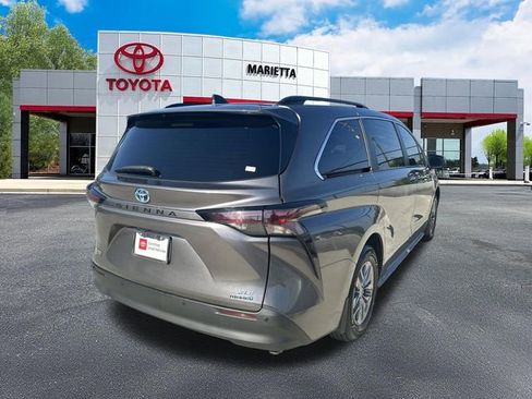 Certified 2024 Toyota Sienna XLE w/ XLE Plus Package FWD image 32