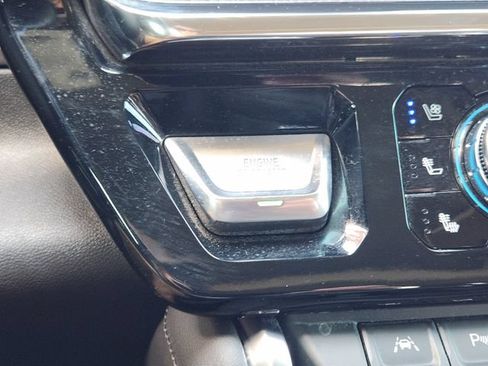 Used 2025 GMC Sierra 1500 Denali w/ Denali Reserve Package AWD/4WD image 22