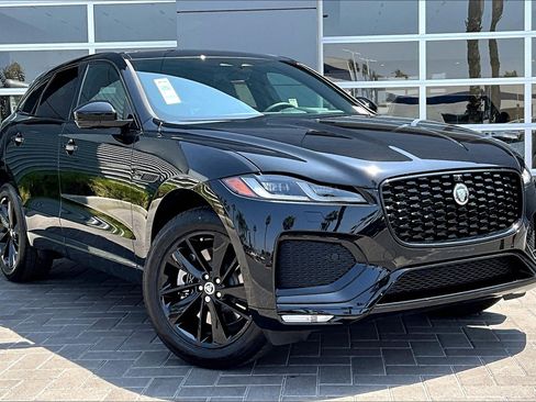 New 2026 Jaguar F-PACE R-Dynamic S image 2