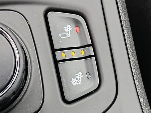 Certified 2024 GMC Terrain SLT w/ Tech Package AWD/4WD image 24