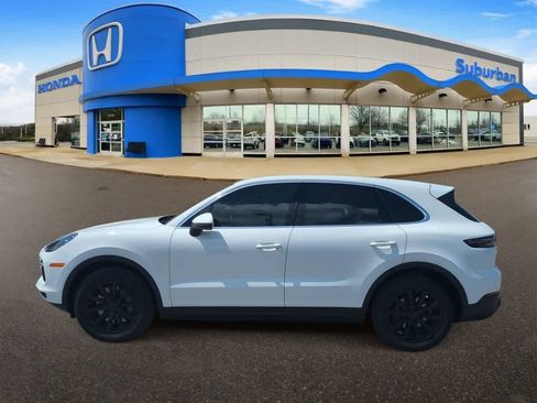 Used 2020 Porsche Cayenne S image 5