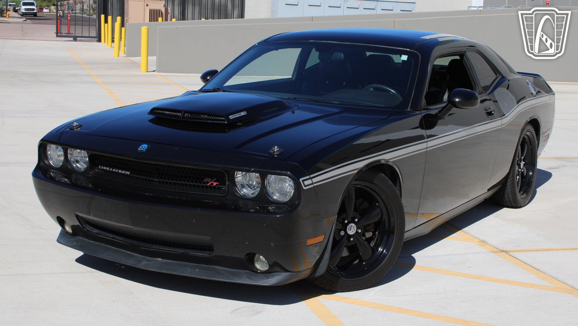 Used 2010 Dodge Challenger R/T w/ Mopar 10 Pkg RWD image 4
