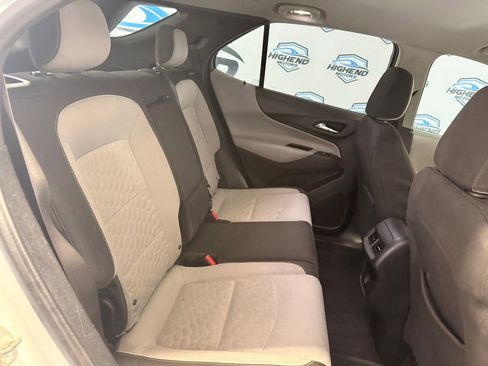 Used 2018 Chevrolet Equinox LS image 19