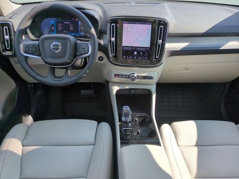 New 2026 Volvo XC40 B5 Ultra AWD/4WD image 10