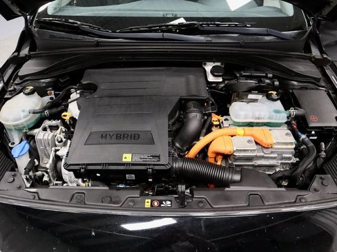 Used 2018 Hyundai Ioniq Blue image 16