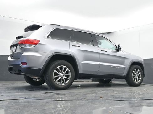 Used 2014 Jeep Grand Cherokee Limited w/ Trailer Tow Group IV image 30