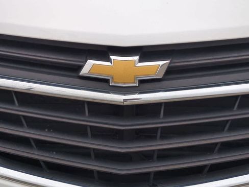 Used 2020 Chevrolet Equinox LT image 11