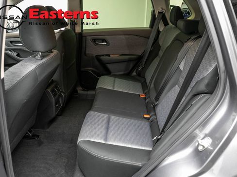 Used 2023 Nissan Rogue SV AWD/4WD image 20