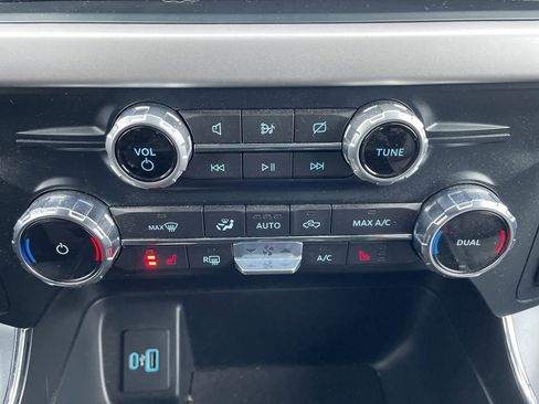 Used 2022 Ford F150 XLT w/ Equipment Group 302A High image 16