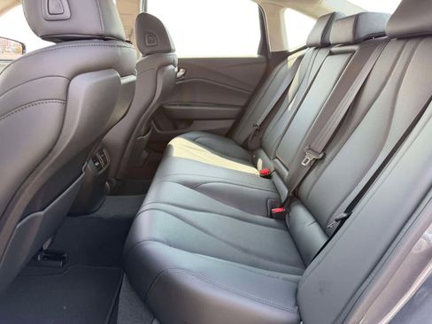 Used 2023 Acura TLX FWD image 18