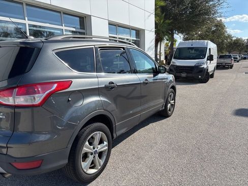 Used 2016 Ford Escape SE w/ Equipment Group 201A image 6