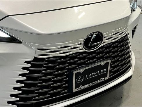 Used 2024 Lexus RX 350 Premium w/ Cold Area Package AWD/4WD image 33