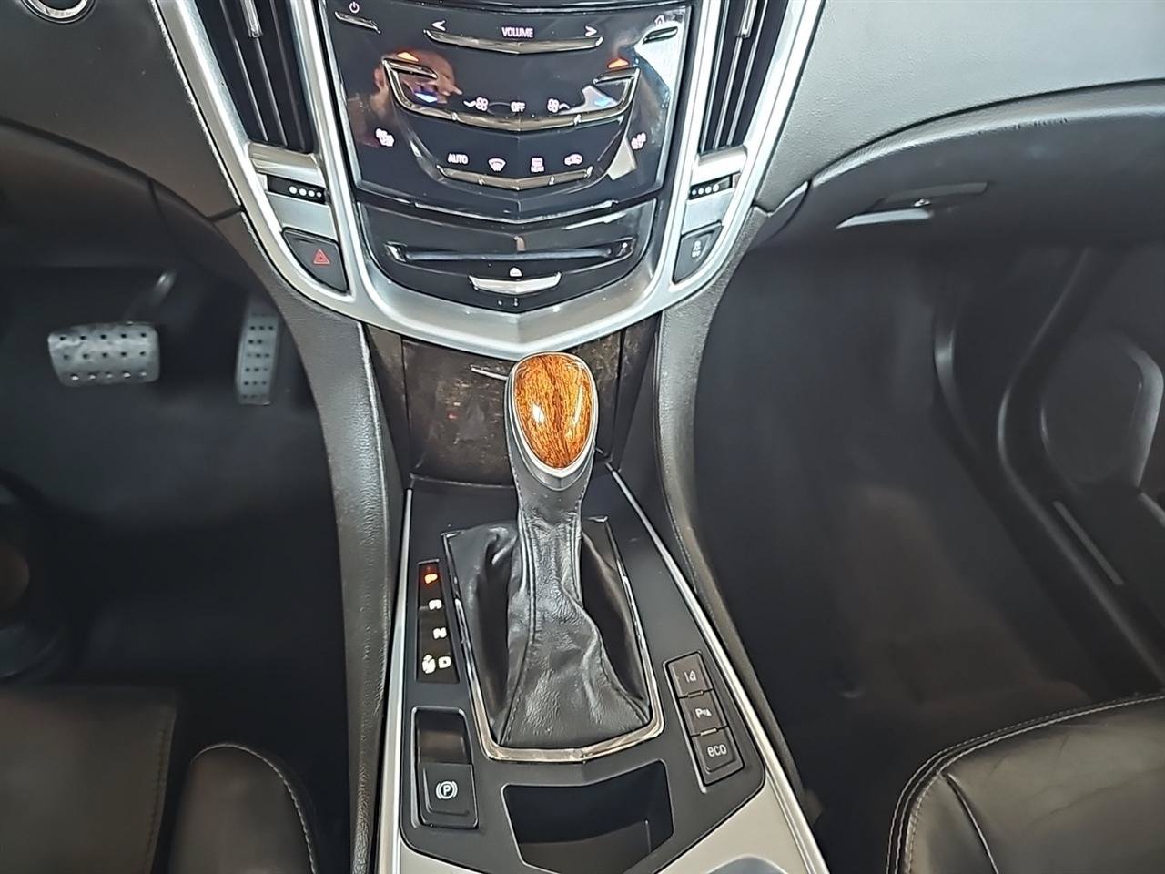 Used 2016 Cadillac SRX Performance w/ Midnight Edition Package AWD/4WD image 21