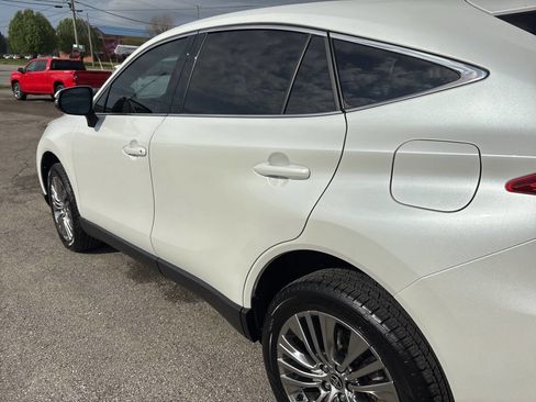 Used 2024 Toyota Venza Limited image 52