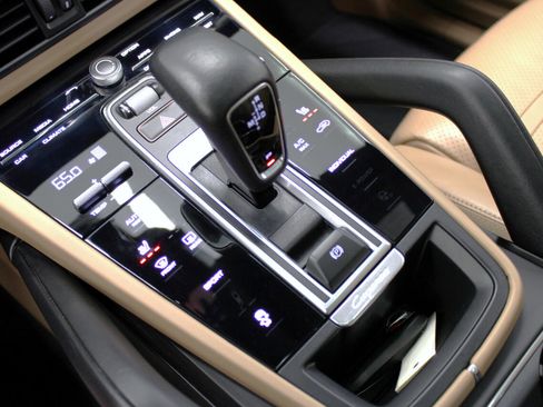 Used 2019 Porsche Cayenne image 65