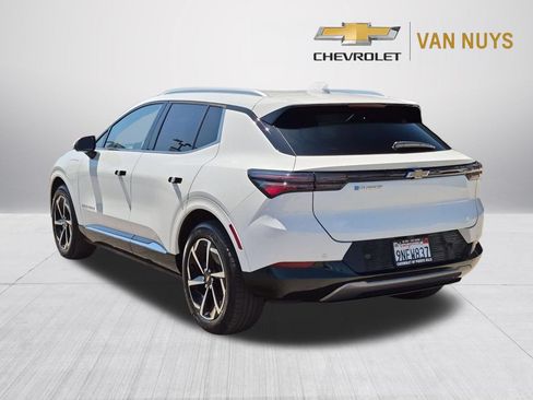 Used 2024 Chevrolet Equinox EV LT FWD image 7