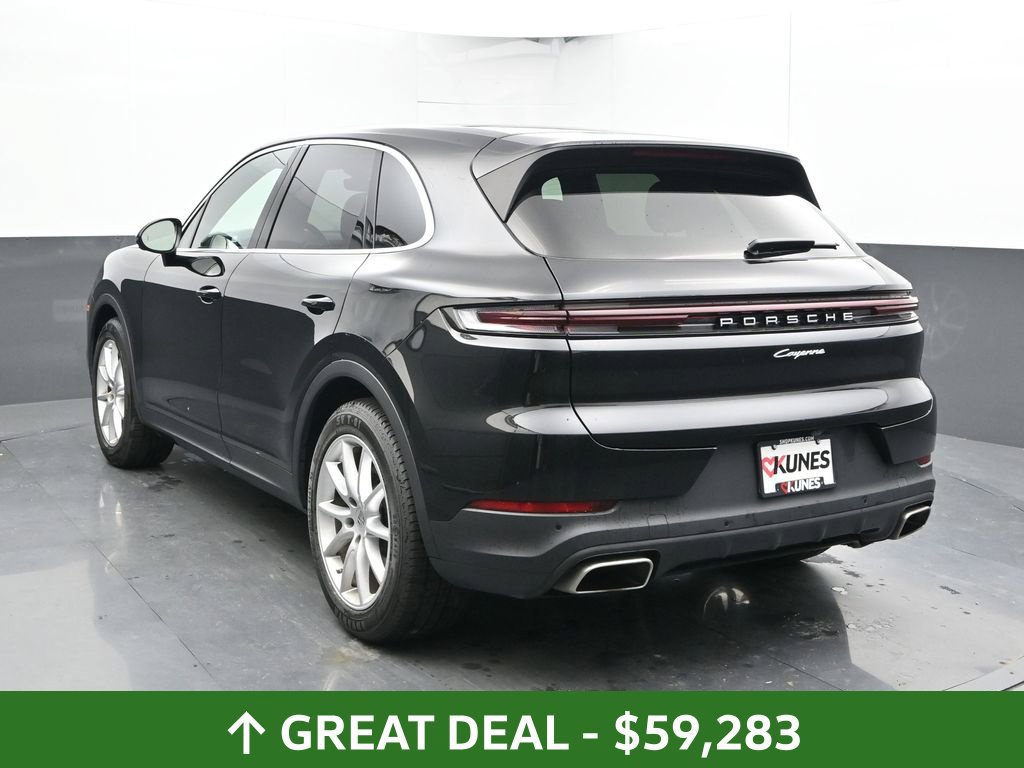 Used 2024 Porsche Cayenne AWD/4WD image 12