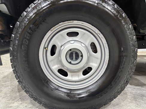Used 2018 Ford F250 XL w/ Power Equipment Group AWD/4WD image 26
