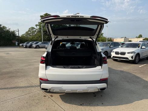 Certified 2024 BMW X5 xDrive40i w/ Premium Package AWD/4WD image 21